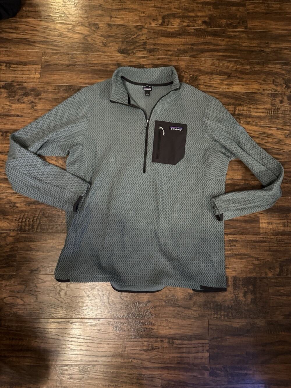 Patagonia R1 Air 1/2 Zip Pullover Mens XL Blue Gray Zigzag Waffle Fleece